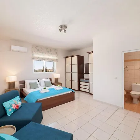 Villa Chrysallis With Heated Pool Georgioupoli Exterior foto