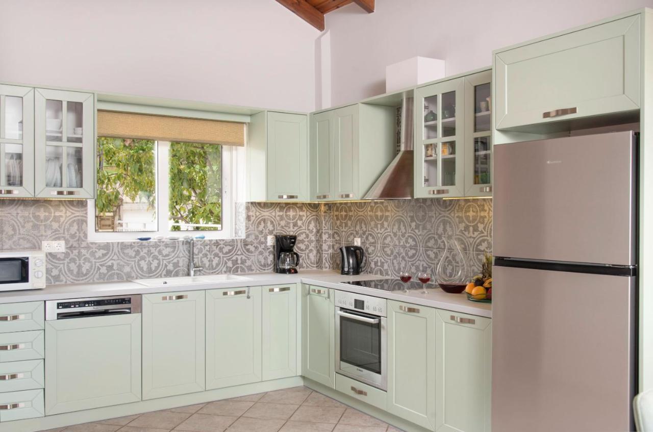 Villa Chrysallis With Heated Pool