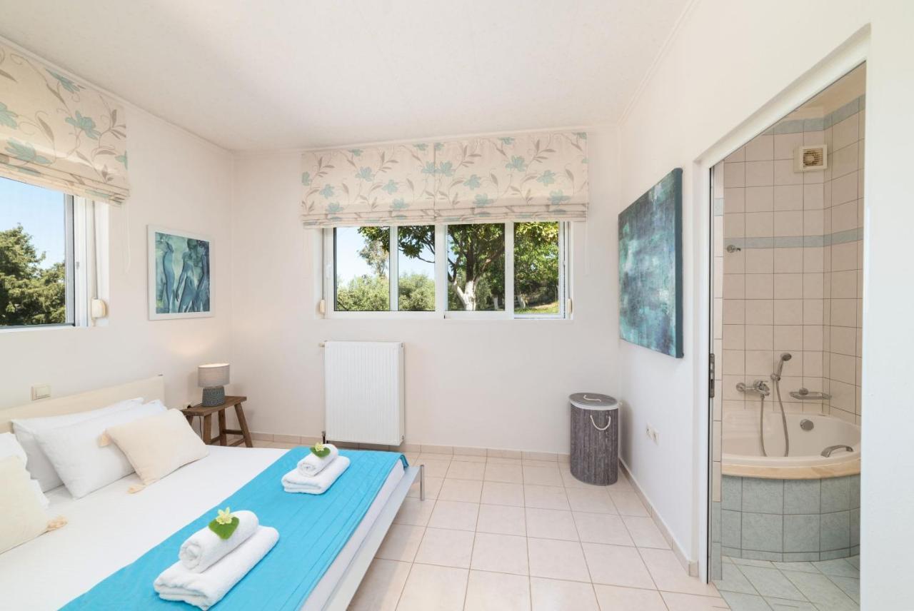 Chrysallis With Heated Pool *