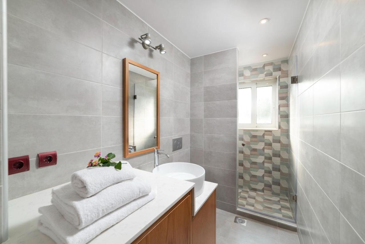 Chrysallis With Heated Pool Villa