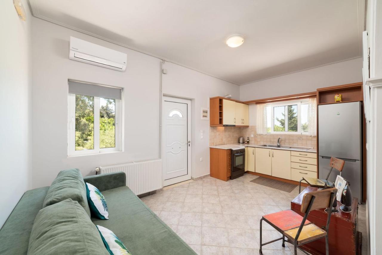 Chrysallis With Heated Pool Villa